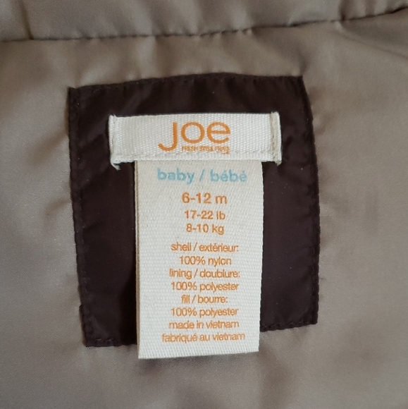 2/$20 unisex Joe Fresh Dark Brown Hooded Puffer Vest, zip up Size 6-12 months - Picture 3 of 8